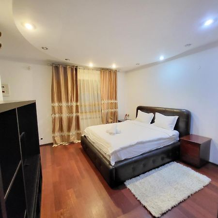 1St Floor National Arena Monza Studio Bucureşti Ngoại thất bức ảnh