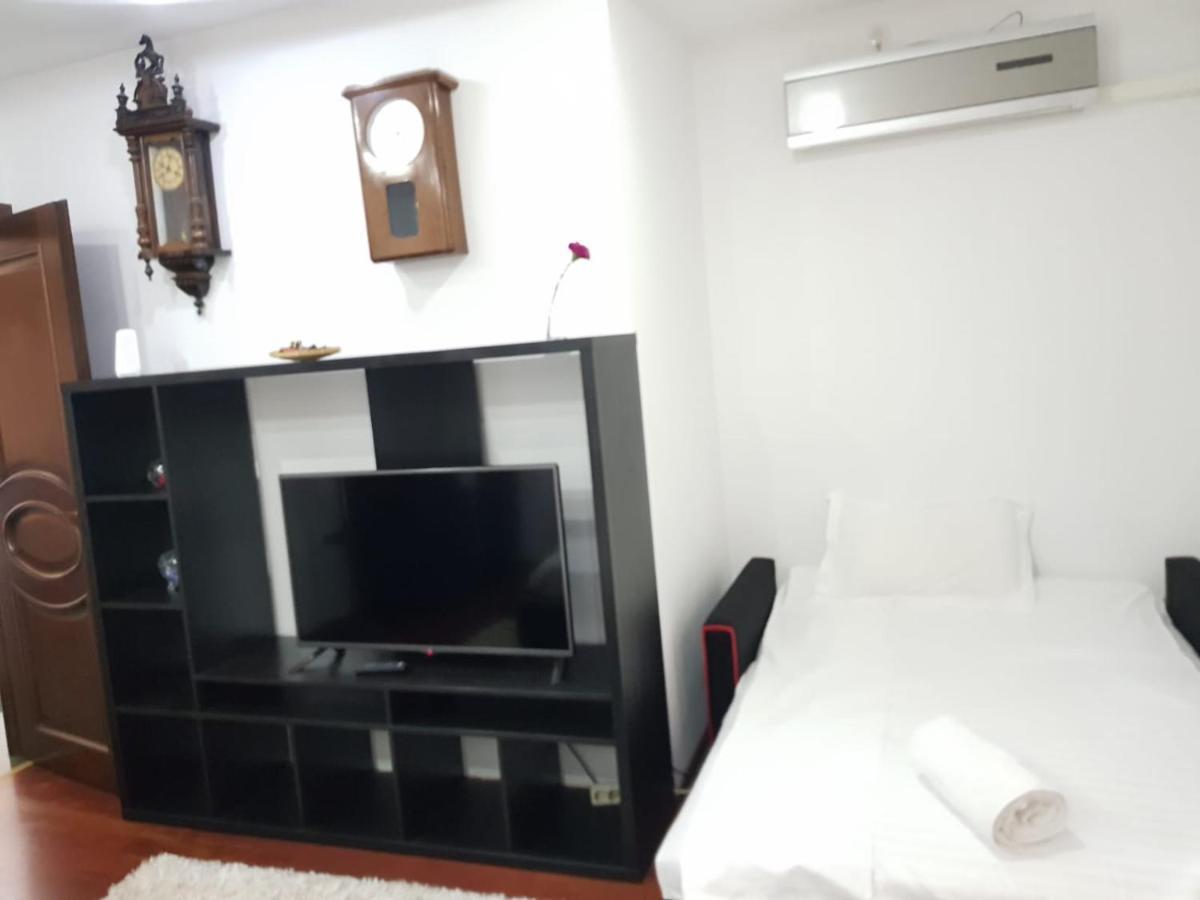 1St Floor National Arena Monza Studio Bucureşti Ngoại thất bức ảnh